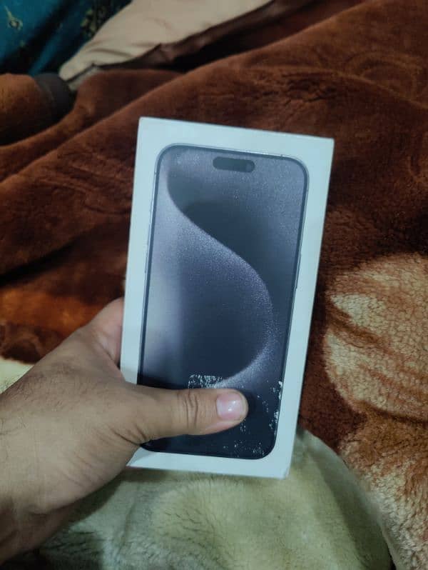 iphone 15 pro max 98 health new condition 3