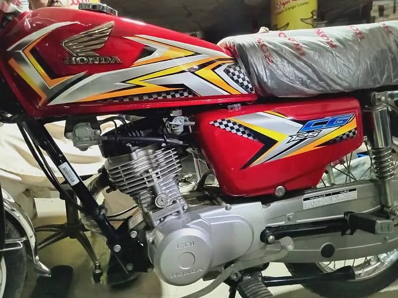 Honda 125 bike for Sale /09876543 3