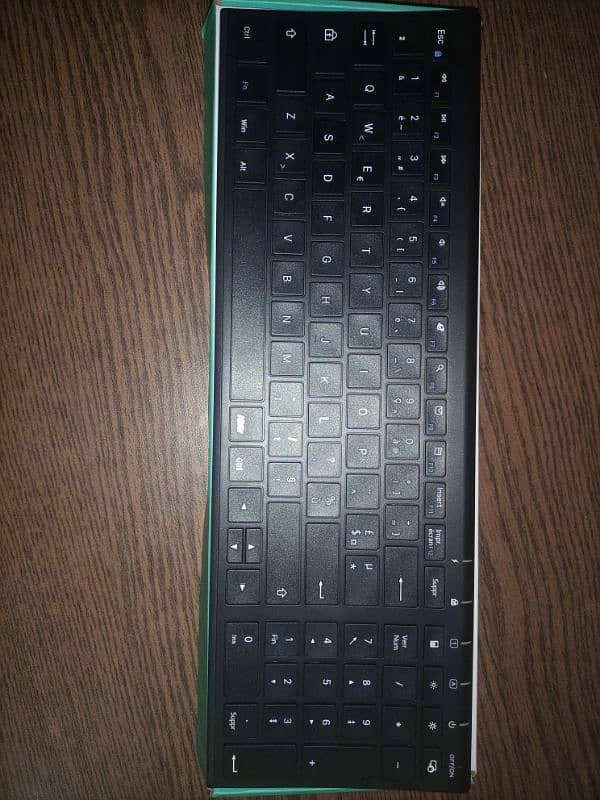 Wireless Rechargeable Keyboard 1