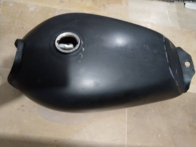 Mate black 70 fuel tank+ tappay whole set (03390011452) Whtsapp nmbr 1