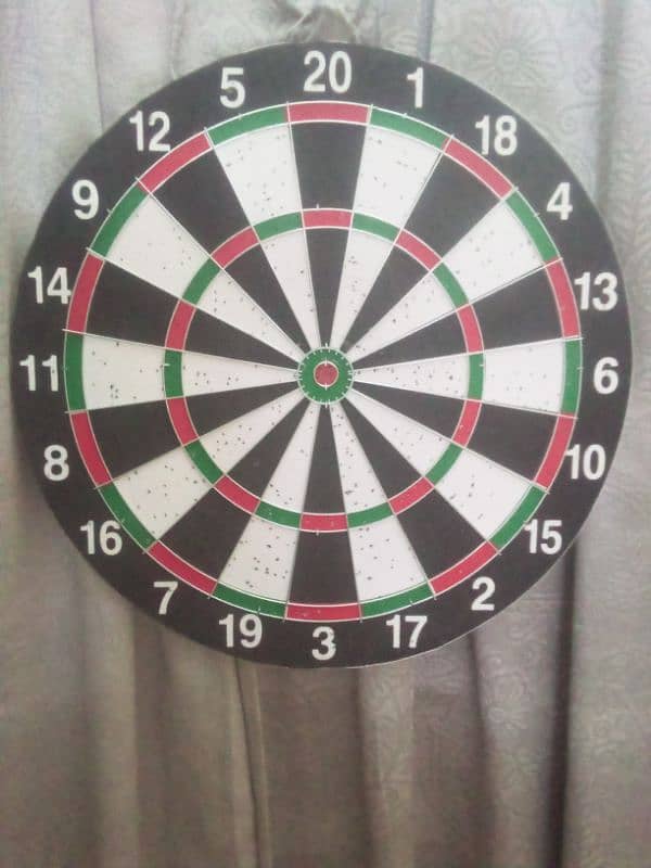 Dart board made of pure metal 0