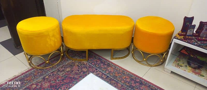 stool for living room cash on delivery in Lahore. . is number whtsp 1