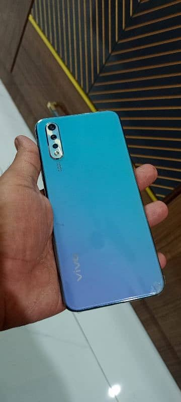 Vivo S1 0