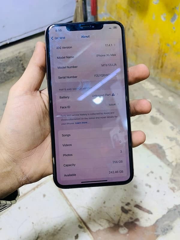 i phone Xs Max 256 GB PTA Approved 5