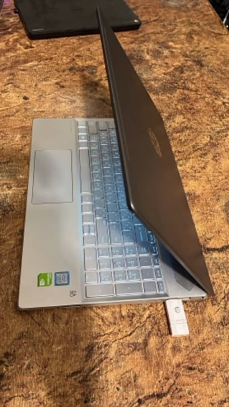 HP 15-cs0xxx core i5 8th gen 1