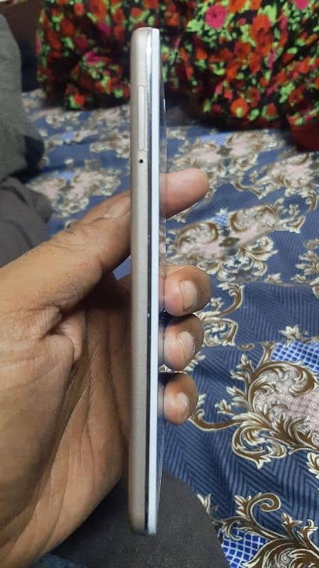 vivo y 66.6/128 mobile . good condition. pta approved. 4