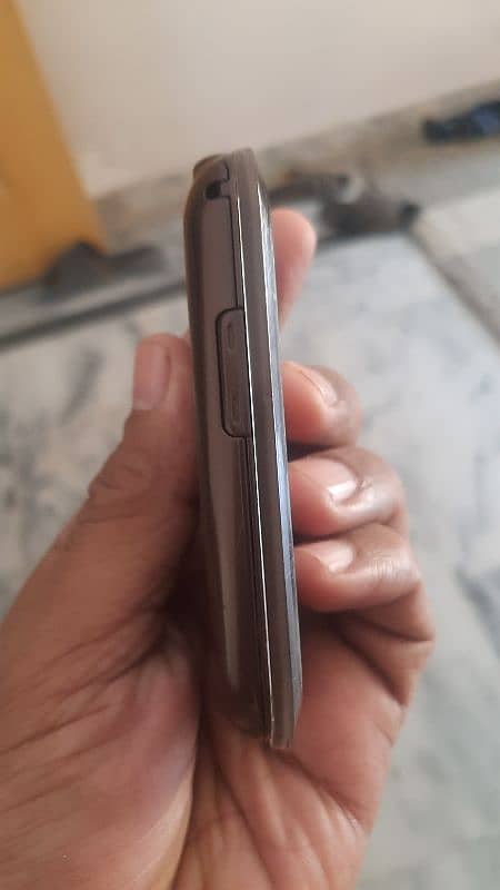 vivo y 66.6/128 mobile . good condition. pta approved. 11