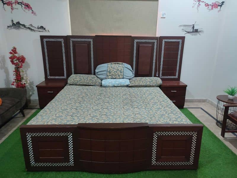 Bed with side tables and Dressing Table complete set 1