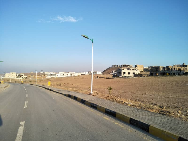 Kanal Plot in P Block, Bahria Town Rawalpindi Facing Main Expressway, All Dues Clear 0