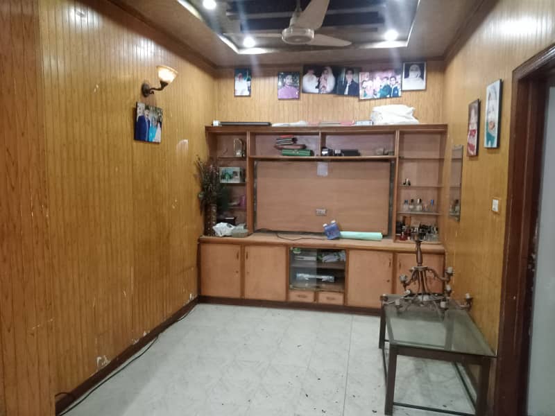 4 Marla Triple story Full House Available For Rent (Near Qurban School) 0