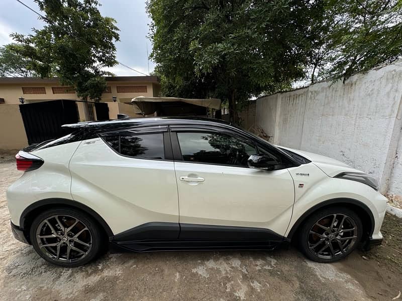 Toyota C-HR 2019 10