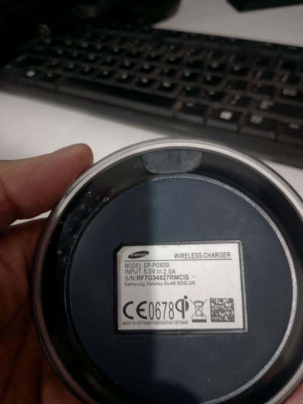 samsung orignal wire less charger pad 2