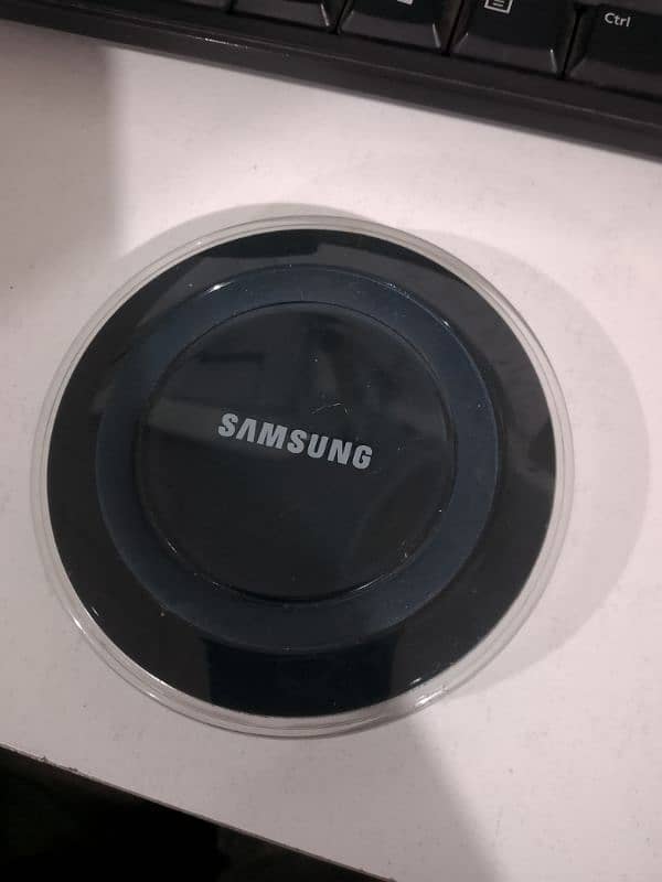 samsung orignal wire less charger pad 4