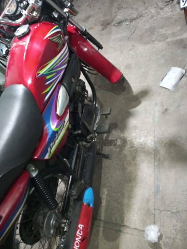 Honda prider 100cc total ginune 6