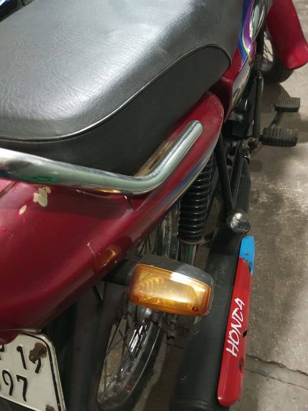 Honda prider 100cc total ginune 10