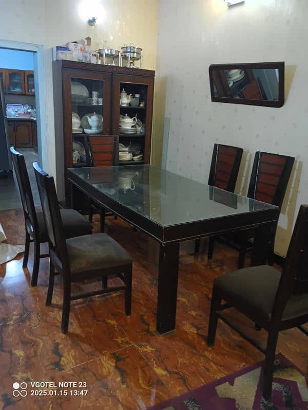 Dinning Table with chairs for sale 1