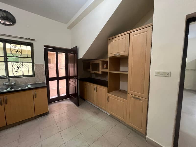 Corner 10 Marla 04 Bedroom House is available for Rent in Sector-A, Askari-10, Lahore Cantt 27