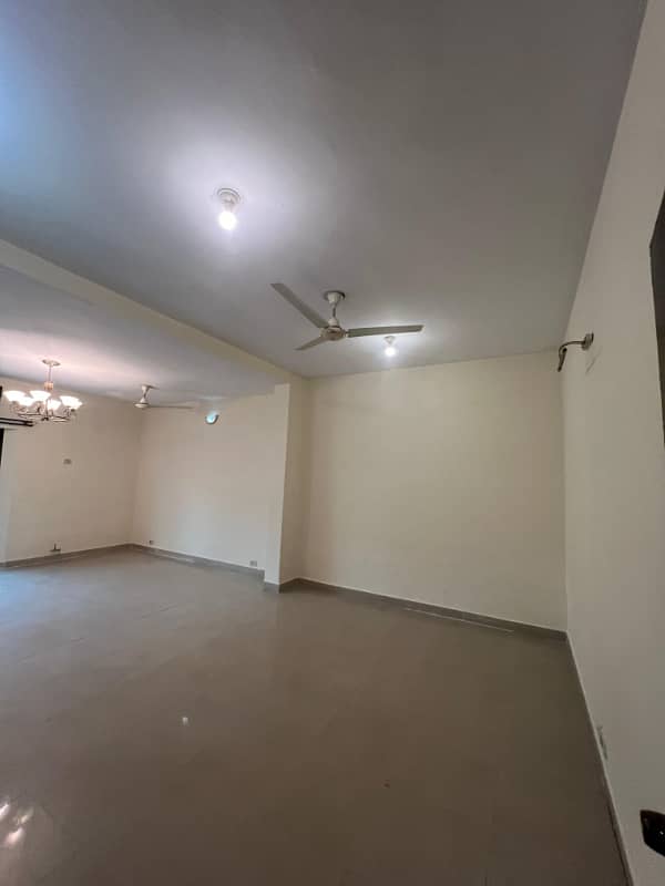 Corner 10 Marla 04 Bedroom House is available for Rent in Sector-A, Askari-10, Lahore Cantt 33