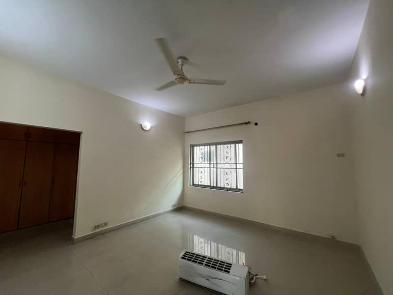 Corner 10 Marla 04 Bedroom House is available for Rent in Sector-A, Askari-10, Lahore Cantt 21