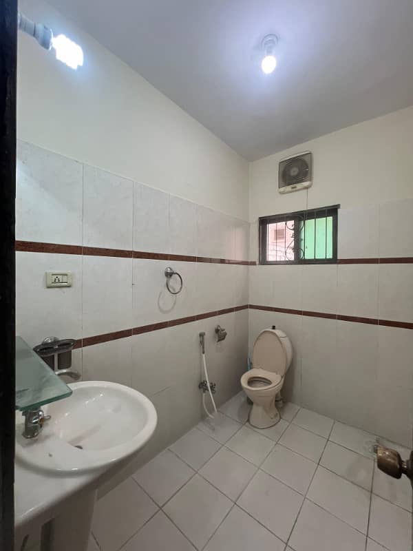 Corner 10 Marla 04 Bedroom House is available for Rent in Sector-A, Askari-10, Lahore Cantt 36