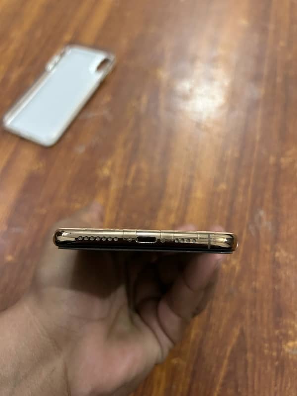 iphone xs max non pta 64 gb 10 by 10 with box 5