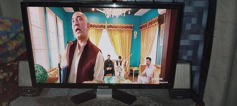 led tv philips 24 inch   with USB or cable  spot all ok ha 03013740454 3