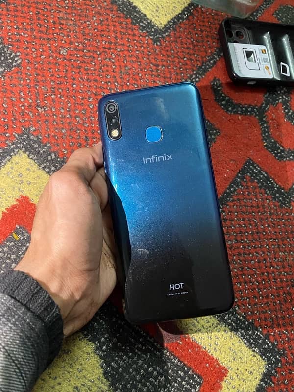 Infinix hot 8 lite 3 32 7