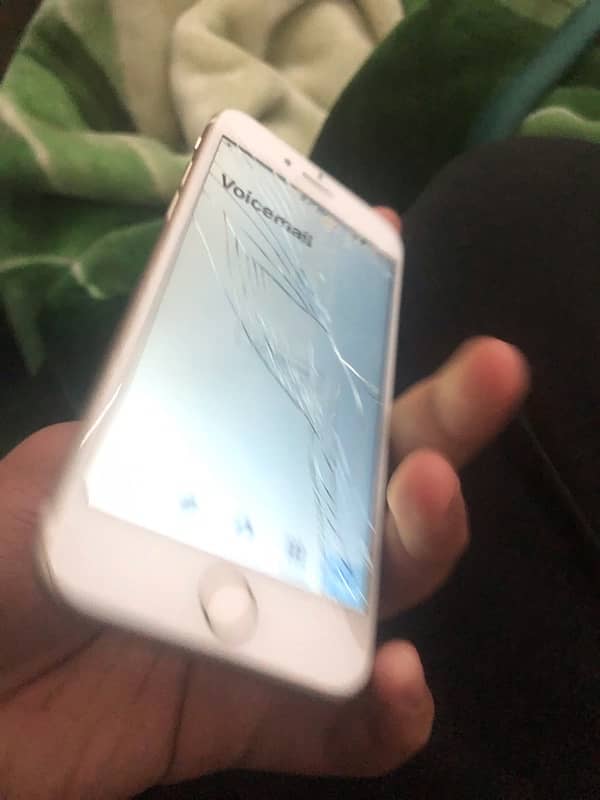 *URGENT SALE* IPHONE 7 PTA 3