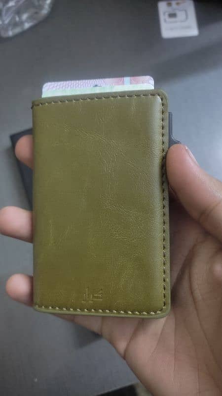 cards & Cash man Wallet 1