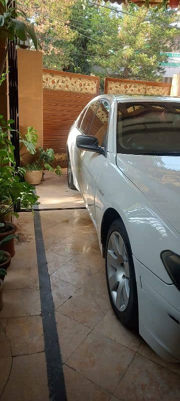 BMW 7 Series 2010 3