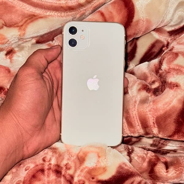 iPhone 11 64gb PTA approved 10/9 condition 1