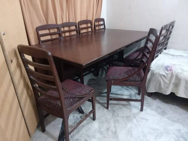 8 chairs & dining table for sale 0