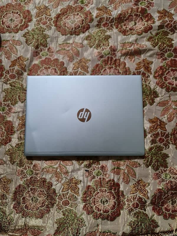 laptop hp modal 450-G6 i5-8th generation 8 gb ram 256 ssd 1