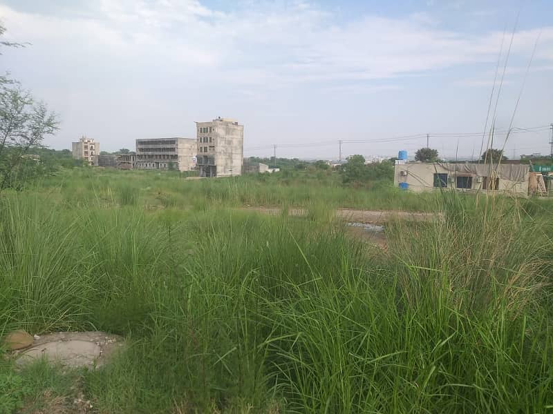 400 Sq Yard Commercial Plot For Sale In Jinnah Garden 2