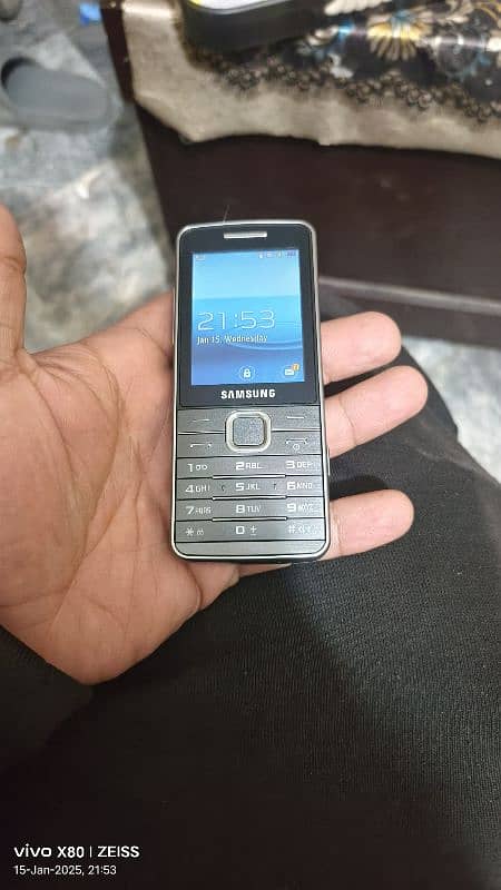 GT s5611 keypad phone new hai bhair say aya 4 days pehly 1