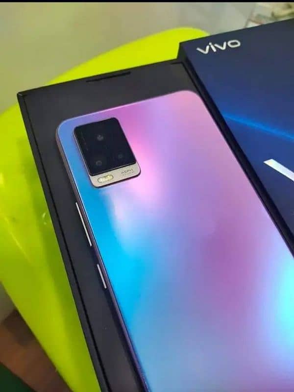 Vivo V 20 1