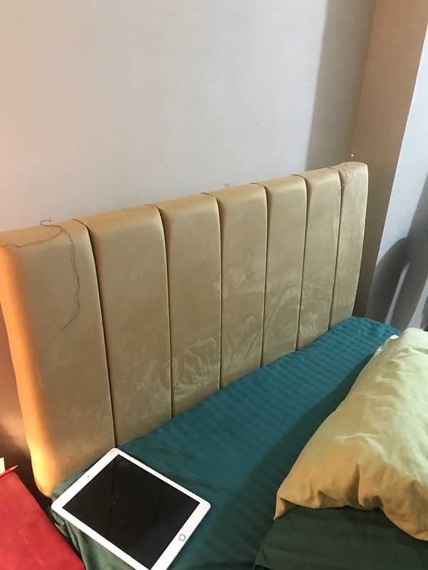 new bed 6 month use single 2