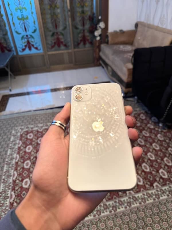 iphone 11 white color 64 gb 0