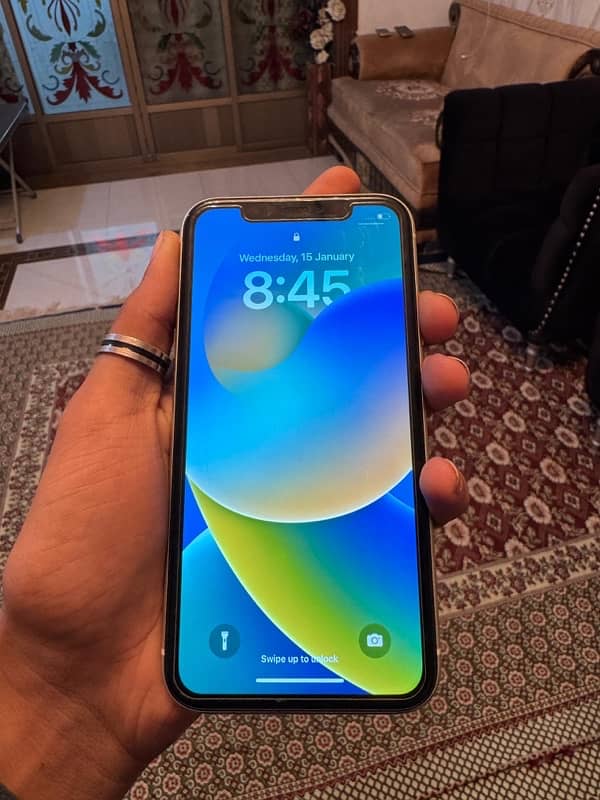 iphone 11 white color 64 gb 1