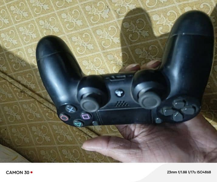 PS4 ORIGINAL CONTROLLER 0