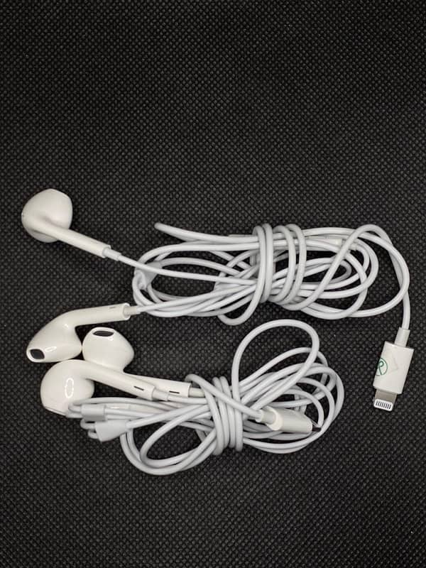 apple 110% original accessories 9