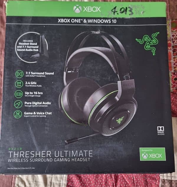 kraken razer thresher ultimate wireless 7.1 headphones 1