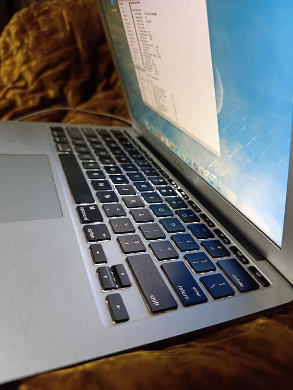 MacBook Air 2011 1