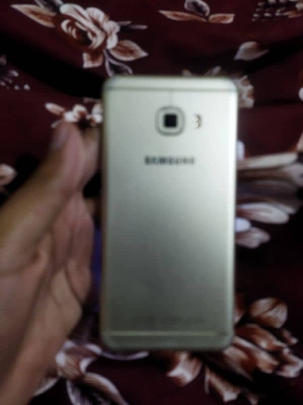 Samsung c 5 4gb ram 64gb ROM 1