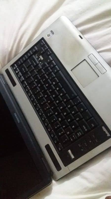 Toshiba laptop for urgent sale 1