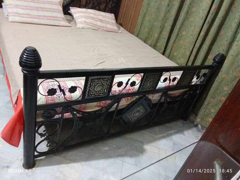 double bed good condition 1