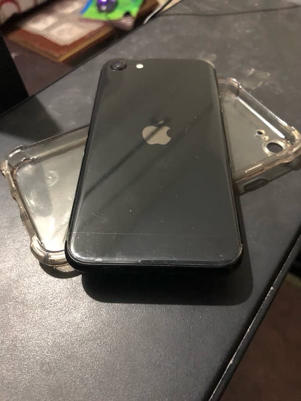 IPhone SE 10/10 water pack exchange possible 1