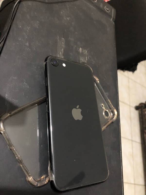 IPhone SE 10/10 water pack exchange possible 3