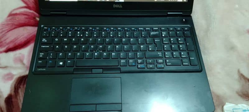 Dell Laptop 10/10 Condition Scratch less 1