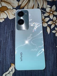 Vivo Y18    (8/128)